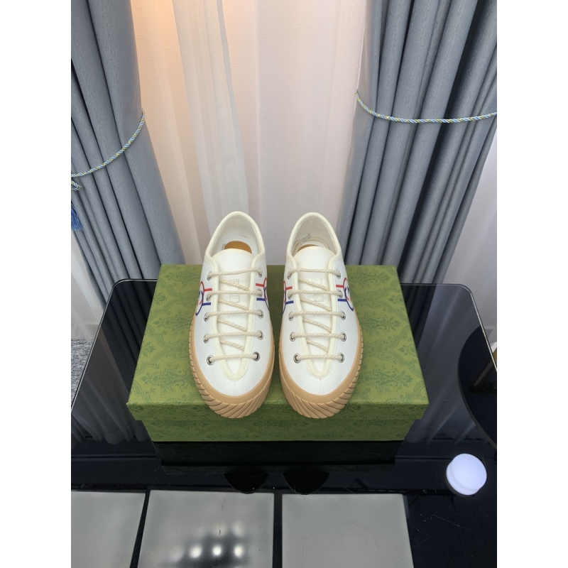 G*u*i casual shoes